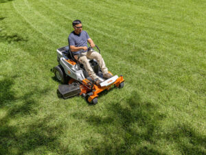 RZ142_Action2